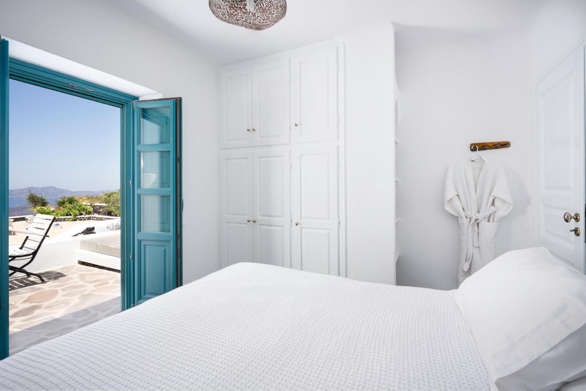 Villa Oinos - Sunset Views Ormos Athinios Exterior photo
